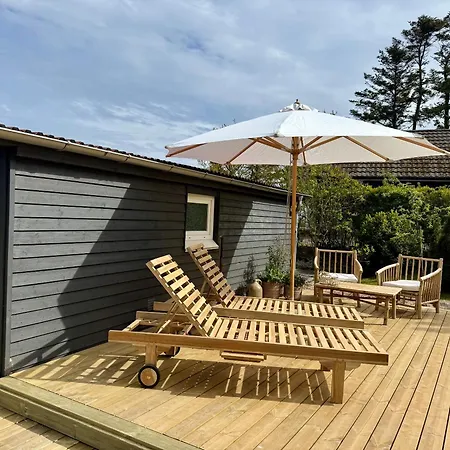 Vakantiehuis Renovated Seaside With Ocean View Frederikshavn
